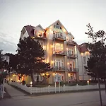 Strandhotel Moewe 3*