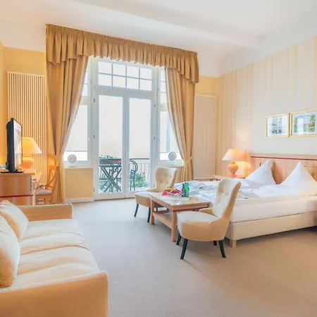 Strandhotel Moewe Отель Херингсдорф