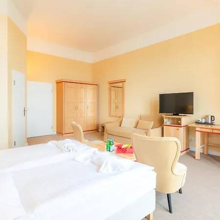 Strandhotel Moewe Hotel 3*