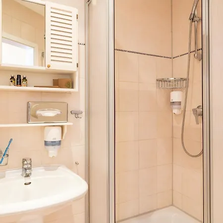 Ξενοδοχείο Strandhotel Moewe 3*