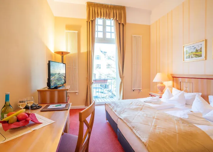 Strandhotel Moewe 3*