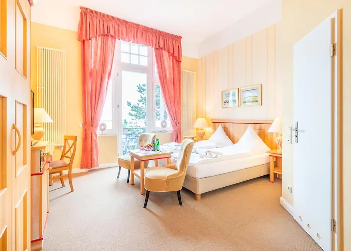 Strandhotel Moewe 3*