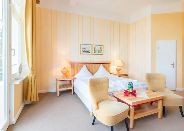 Strandhotel Moewe Hotel