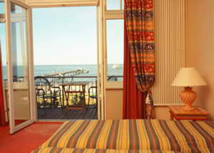 Strandhotel Moewe Hotel 3*