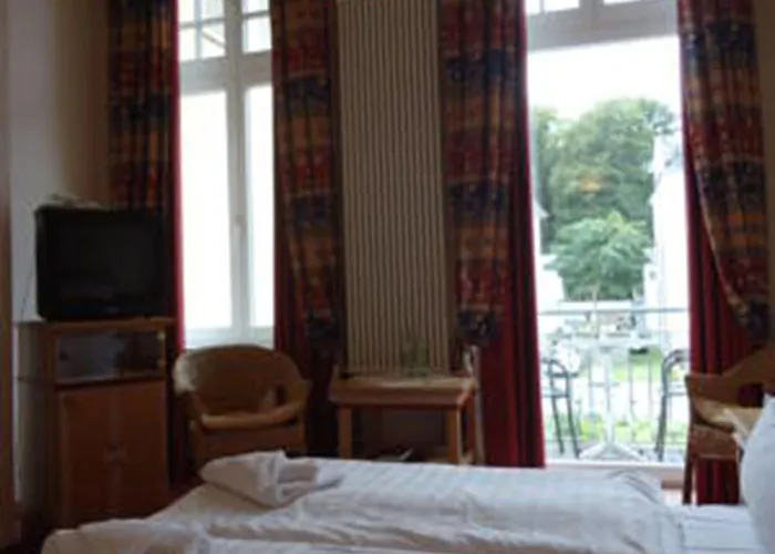 Strandhotel Moewe Hotel 3*