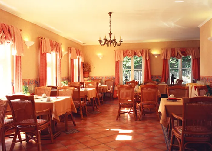 Strandhotel Moewe Hotel 3*