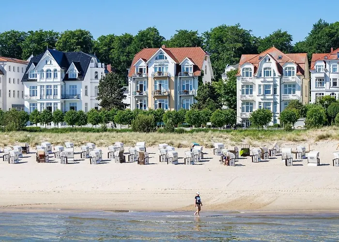 Strandhotel Moewe Hotel